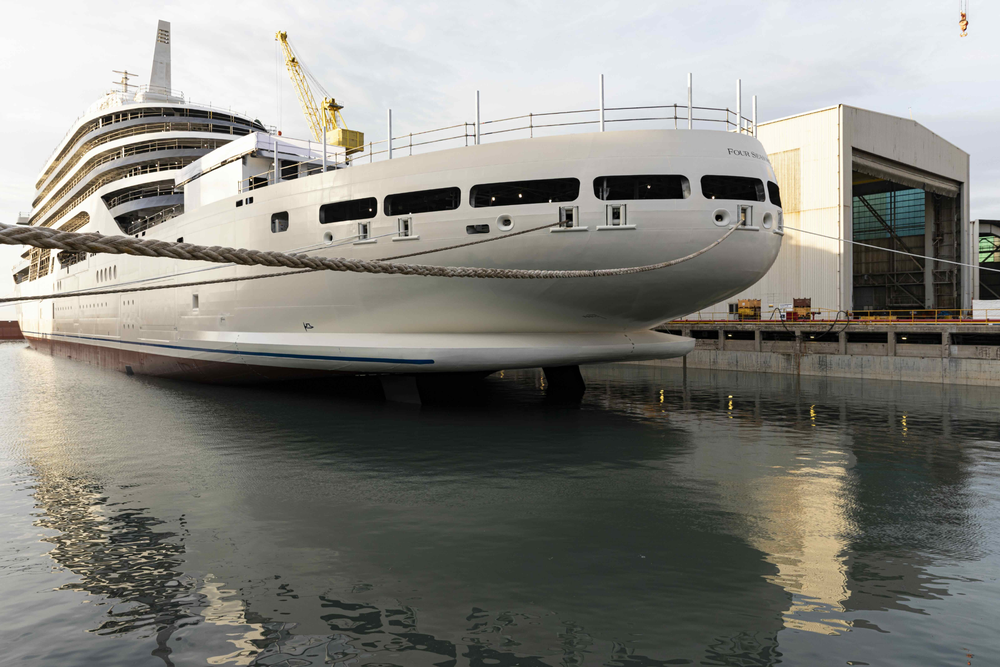 Four Seasons Yachts